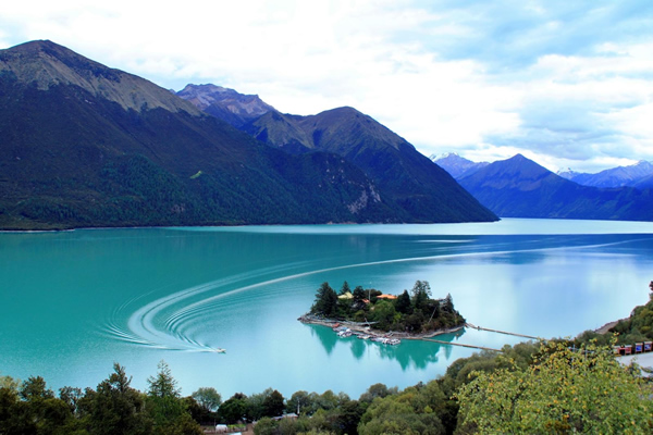 林芝-苯日神山-大峽谷-南伊溝-巴松錯-篝火3日游