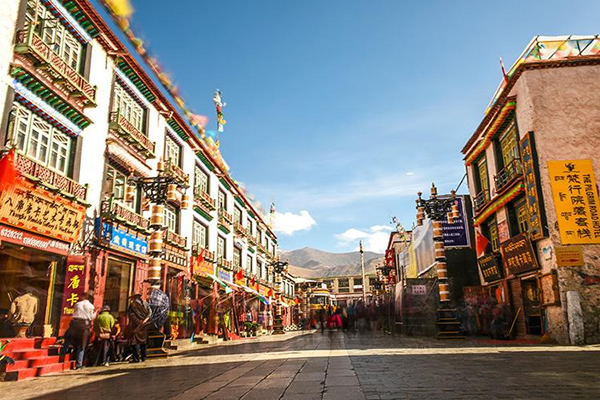 拉薩-羊湖3晚4日游