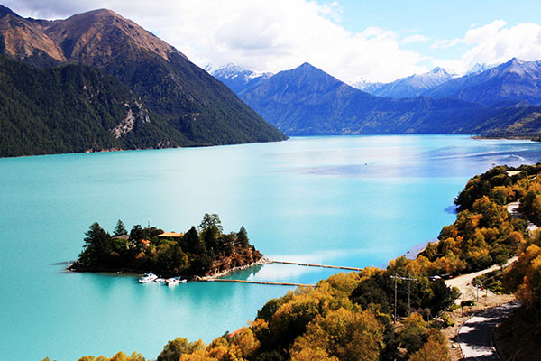 情緣藏地，原野探秘，拉薩，巴松措，新措徒步，魯朗林海田園風(fēng)光，雅魯藏布大峽谷，納木措環(huán)湖，圣象天門，三生石，月牙灣8晚9日游