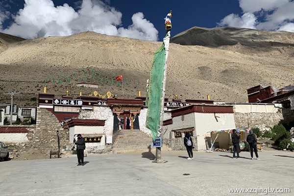 拉薩到珠峰大本營怎么去