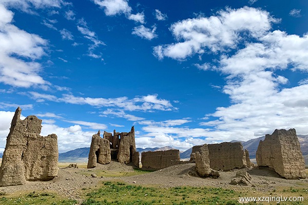 一個人去西藏旅游要準備什么