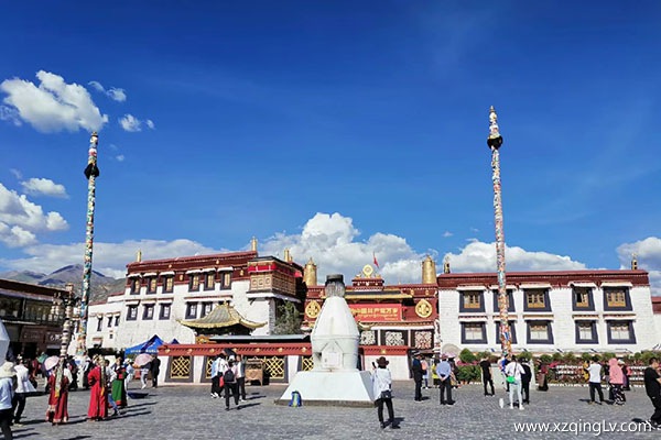 西藏旅游報團大概要多少錢