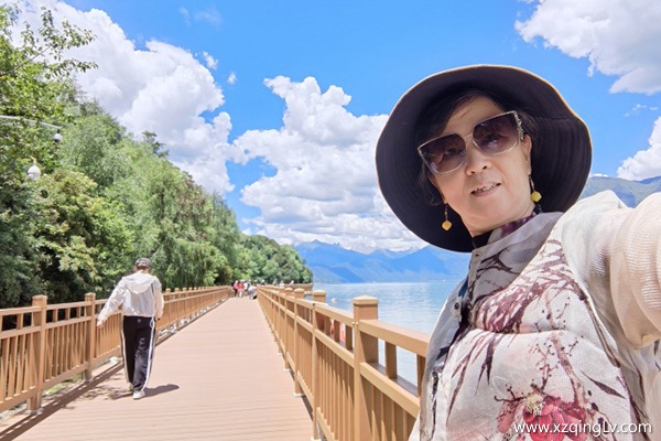 一家人在四月去西藏旅游要準備什么