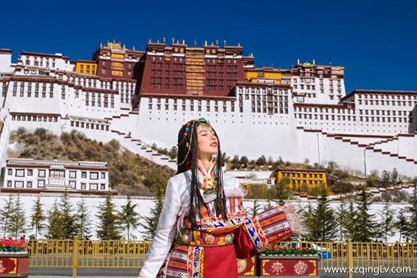 從鄭州坐飛機去西藏旅游5天多少錢